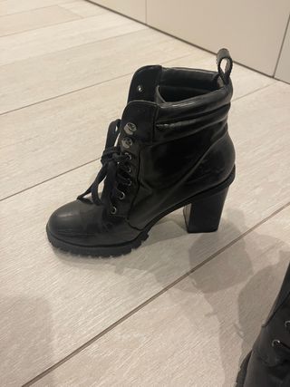 Botines Zara mujer de segunda mano en Madrid en WALLAPOP