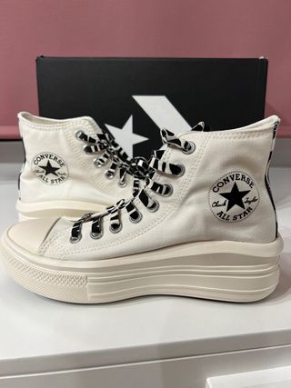 Converse plataforma Blancas de segunda mano en WALLAPOP