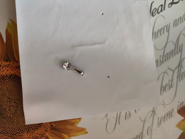 Collana con ciondoli vari