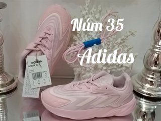 Zapatillas numero 35 de segunda mano por 65 EUR en Madrid en WALLAPOP