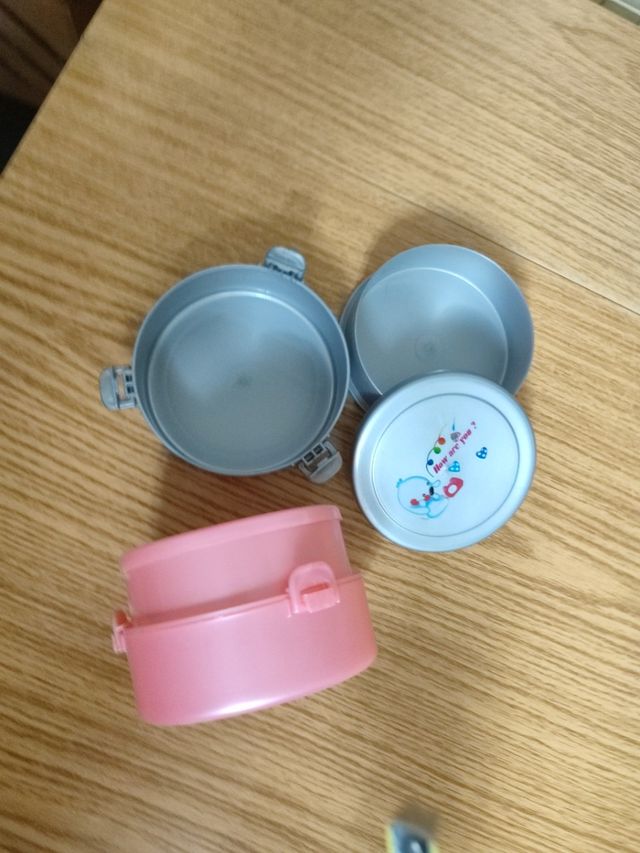 2 TUPPER PARA COMIDA Y AGUA MASCOTAS