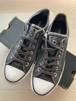 Converse grises de segunda mano en WALLAPOP