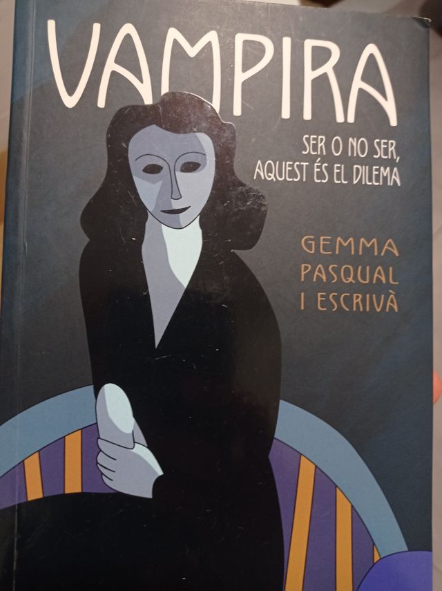 Vampira. Ser o no ser, aquest és el dilema
