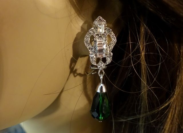 PENDIENTES CIRCONITAS Y PIEDRA VERDE