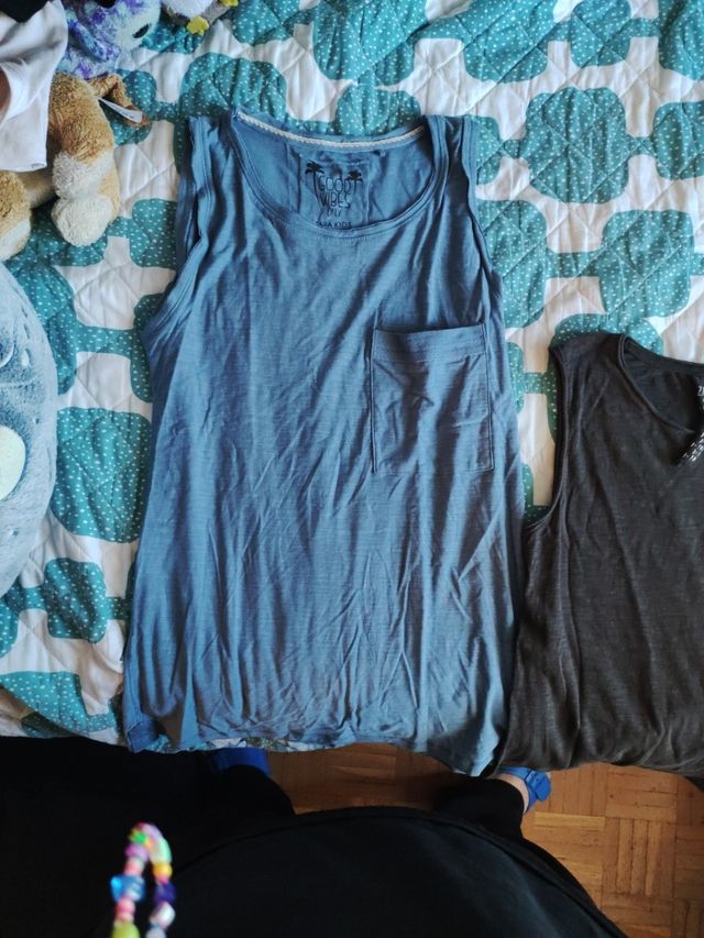 Lote 3 camisetas niño. 4 euros