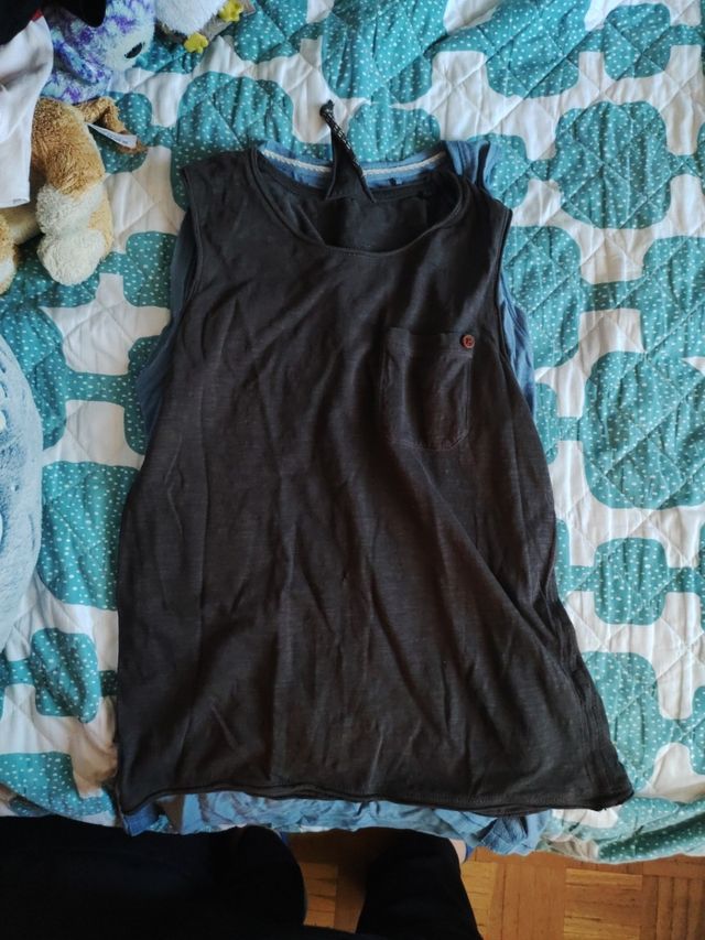 Lote 3 camisetas niño. 4 euros