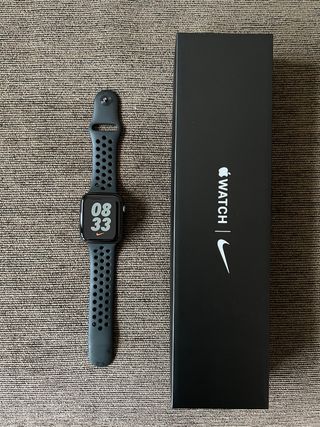 Apple watch Nike 44 mm de segunda mano en WALLAPOP