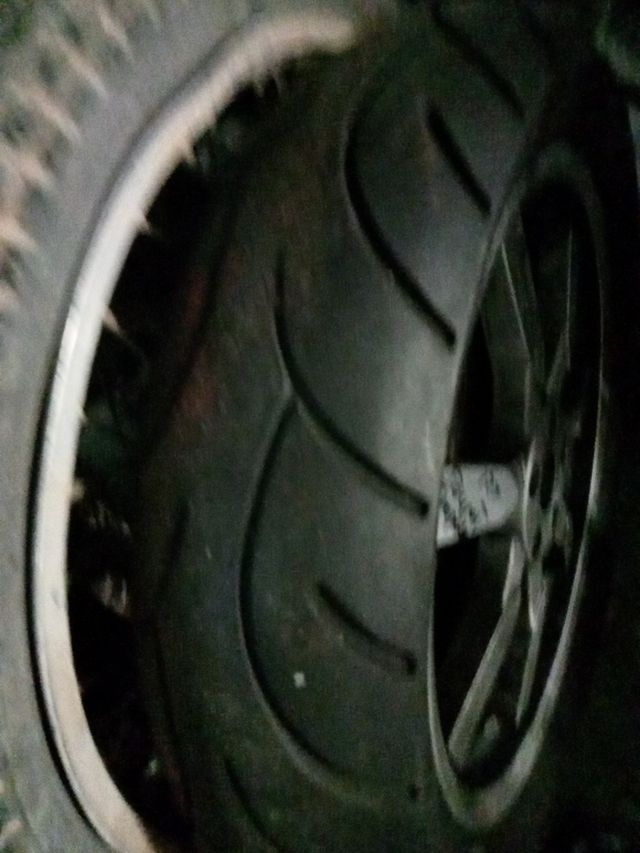 llanta trasera Peugeot geopolis