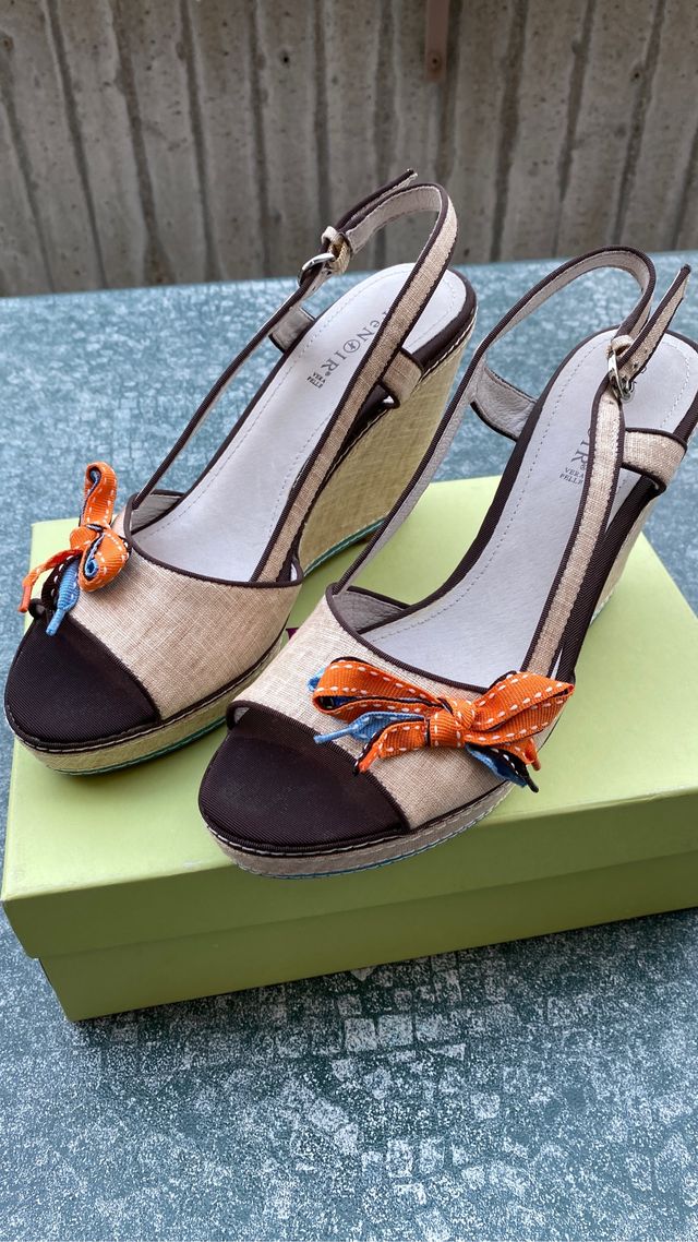 Sandali con zeppa Cafenoir