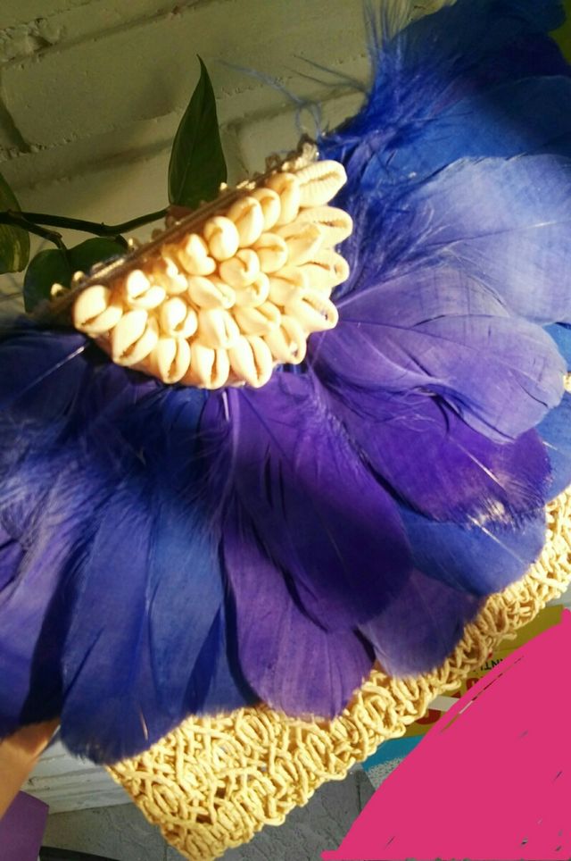 Bolso rafia y plumas boho