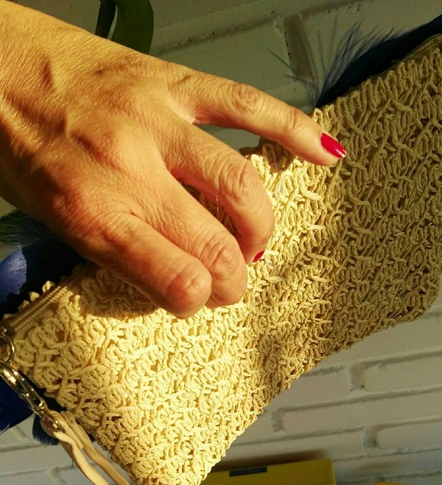 Bolso rafia y plumas boho