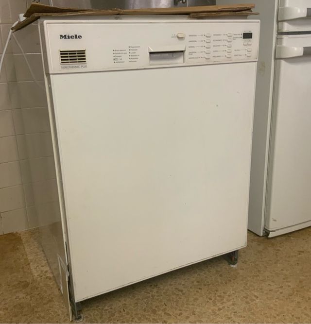 Lavavajillas Miele Turbothermic plus de segunda