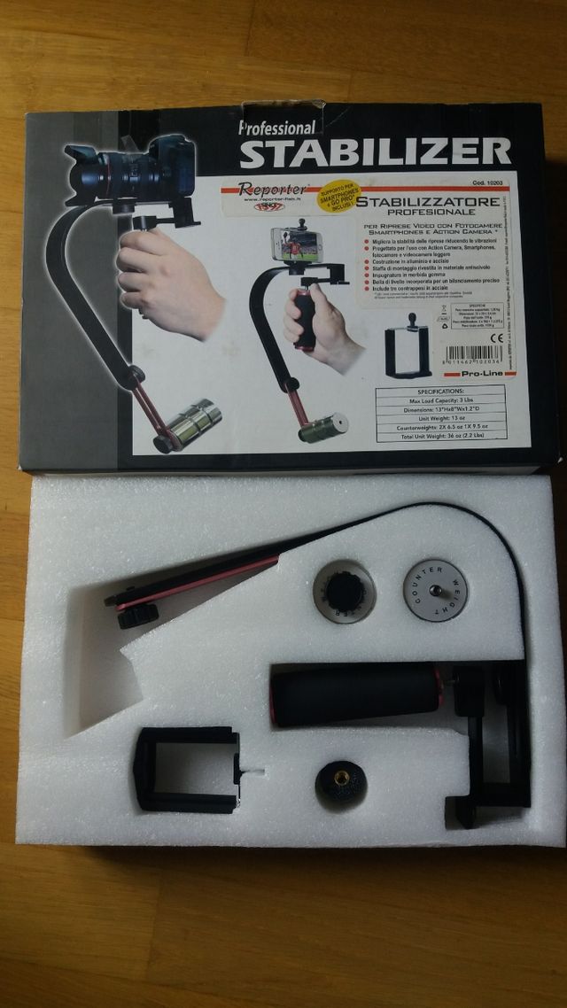 Stabilizzatore per macchina fotografica o video