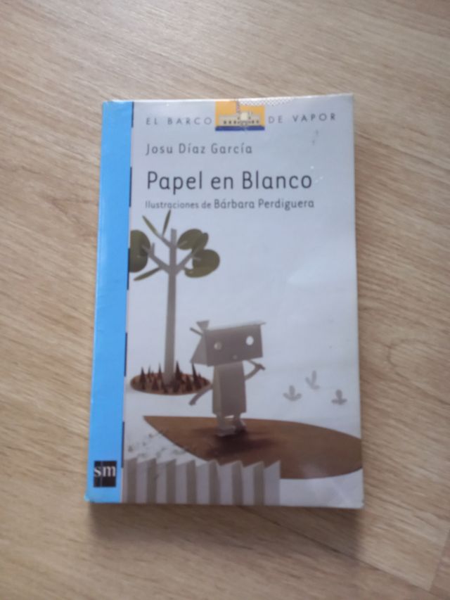 Libro de Papel en Blanco