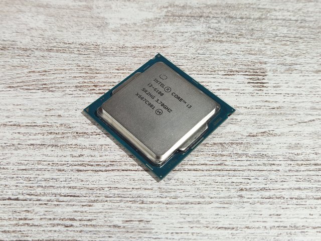processore i3 6100 (1151)