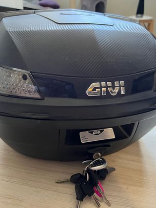 Baul moto Givi de segunda mano en WALLAPOP