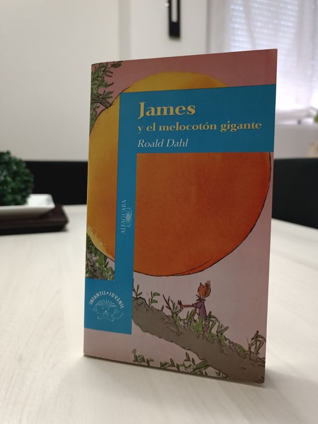 James y el melocotón gigante