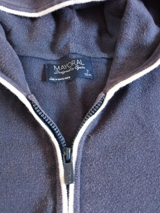 Chaqueta azul marino Mayoral talla 7 años