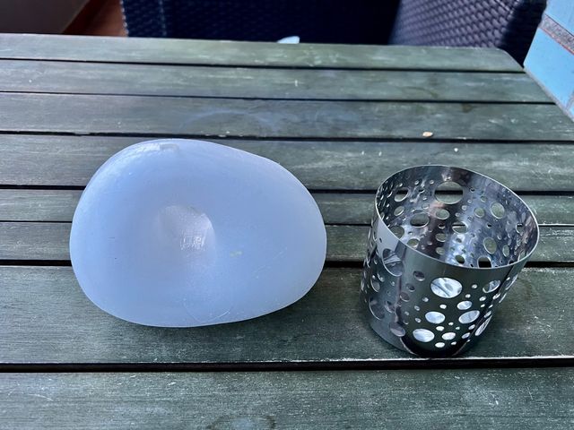 VELA DISEÑO BLANCA + PORTAVELAS REGALO