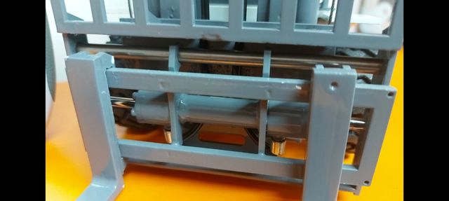 carretilla elevadora RC escala 1:14 metalhobi