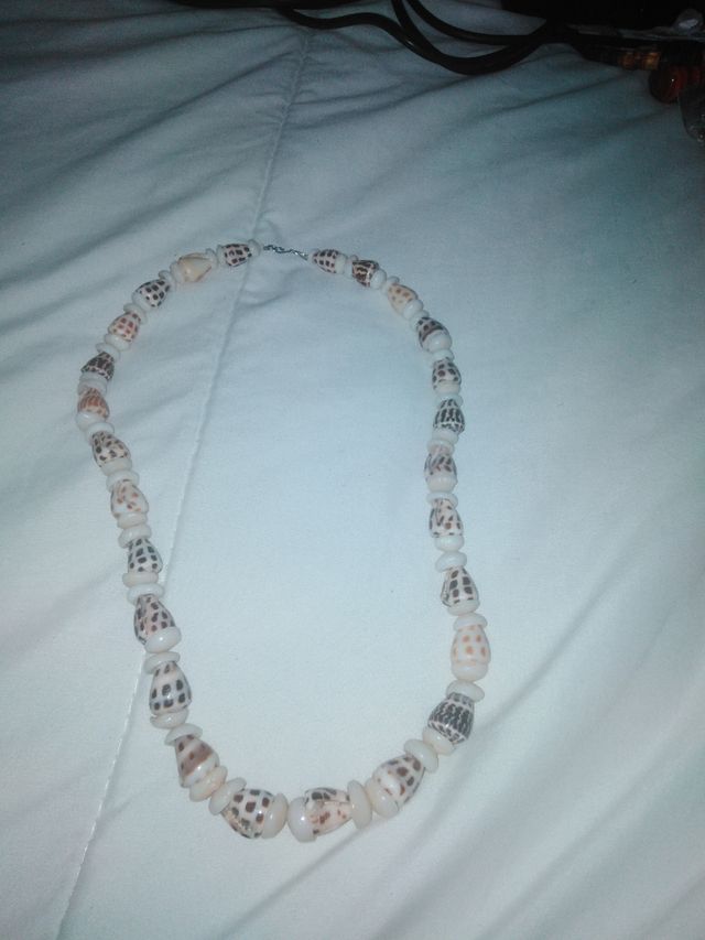 collar de caracoles
