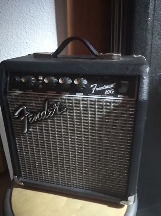 Amplificador Fender de segunda mano en Madrid en WALLAPOP