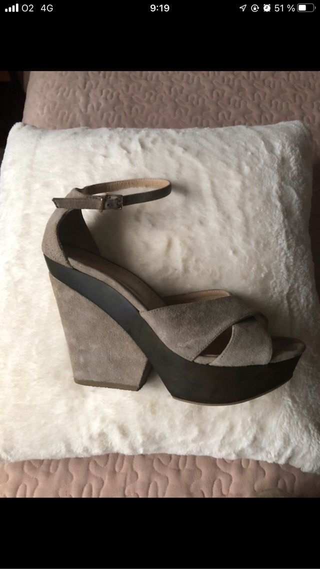 Lote 2 sandalias Bruno Premi