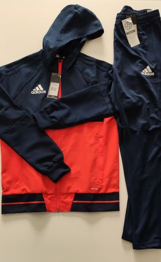 Chandal Adidas fútbol de segunda mano en WALLAPOP