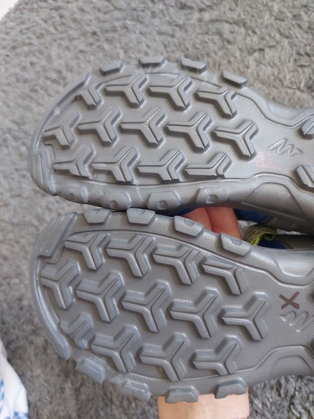 Sandalias a estrenar talla 34