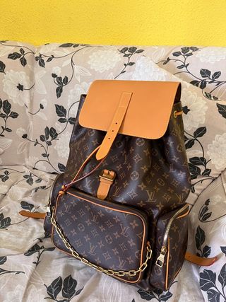Mochila Louis Vuitton de segunda mano en WALLAPOP