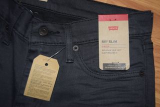 Vaquero LEVI´S modelo 511 talla 31x32, color GRIS de segunda mano por 49,99  EUR en Guadalajara en WALLAPOP