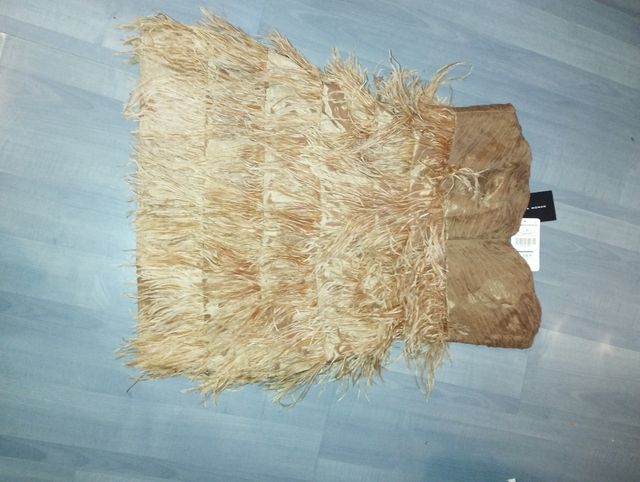 Vestido plumas Zara