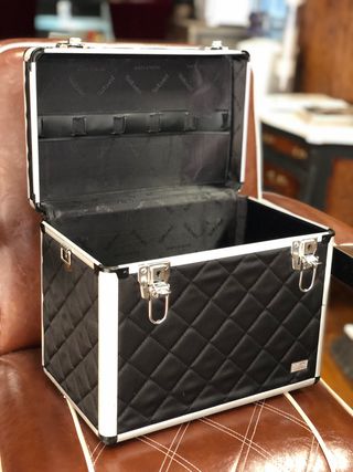 Maletín de peluquería de segunda mano en WALLAPOP