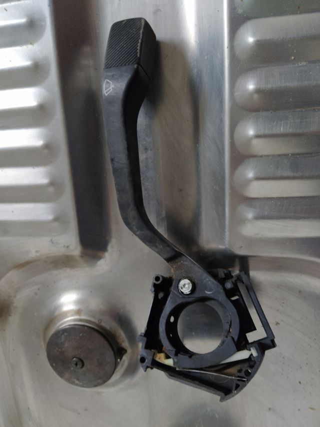 Maneta limpiaparabrisas VW Golf GTI mk2