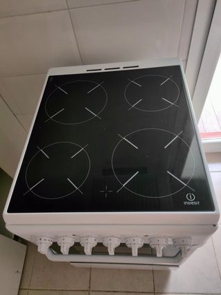 Cocina con horno eléctrico de segunda mano en WALLAPOP