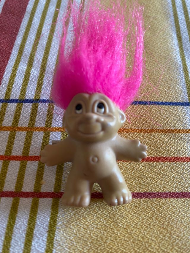 Pin Trol años 90 nuevo