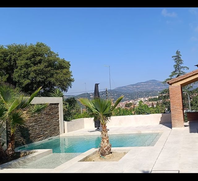 construcción y reparación de piscinas