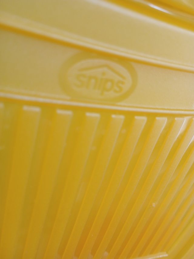 6 Contenitori di plastica con due scomparti