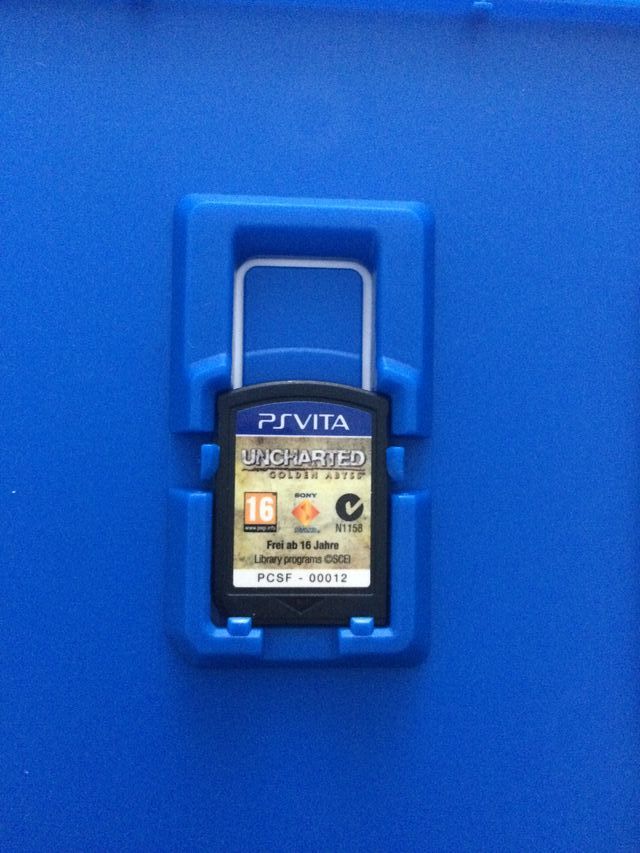 Uncharted L'abisso D'oro PSVITA come nuovo