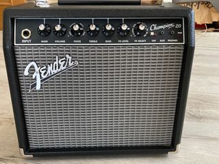 Amplificador Fender de segunda mano en WALLAPOP