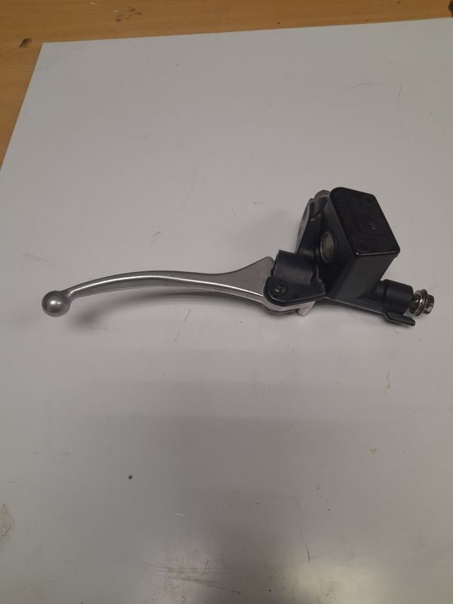 bomba freno delantero suzuki epicuro