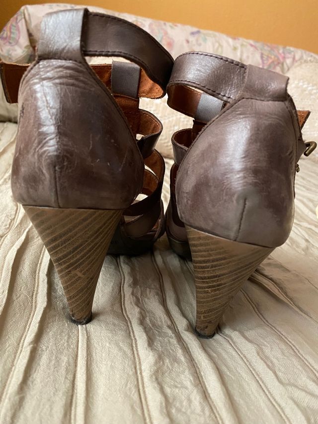 Sandalias MUSTANG 37