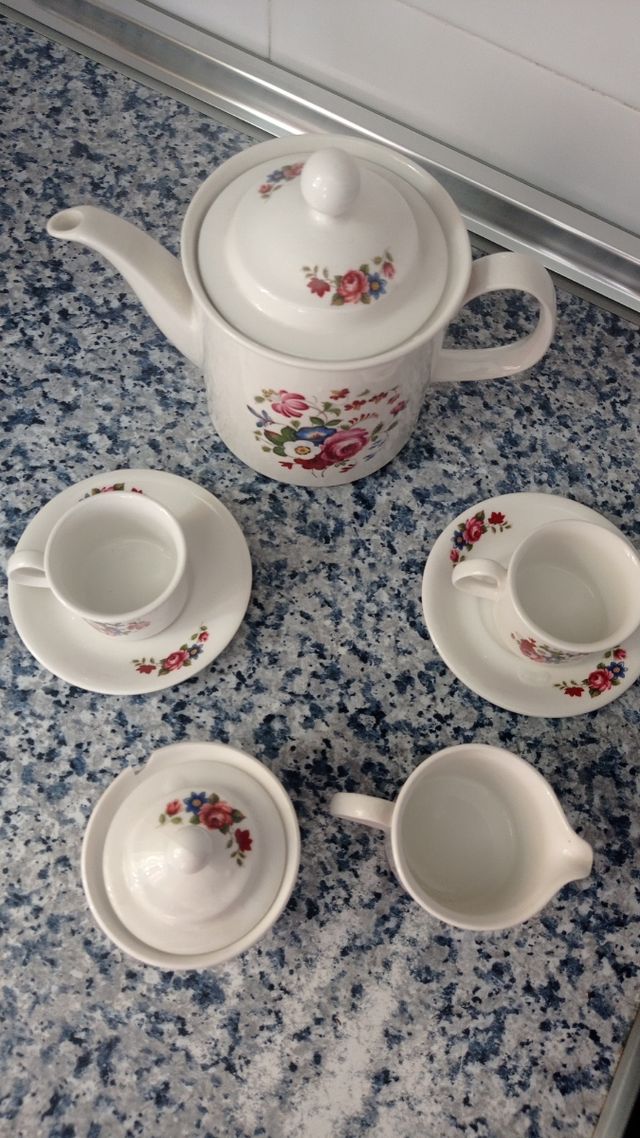 Juego de café cerámica.