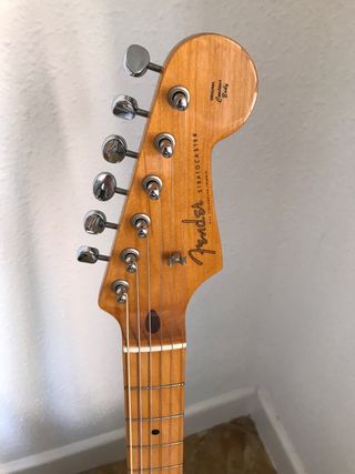 Guitarra Fender Jaguar de segunda mano en WALLAPOP
