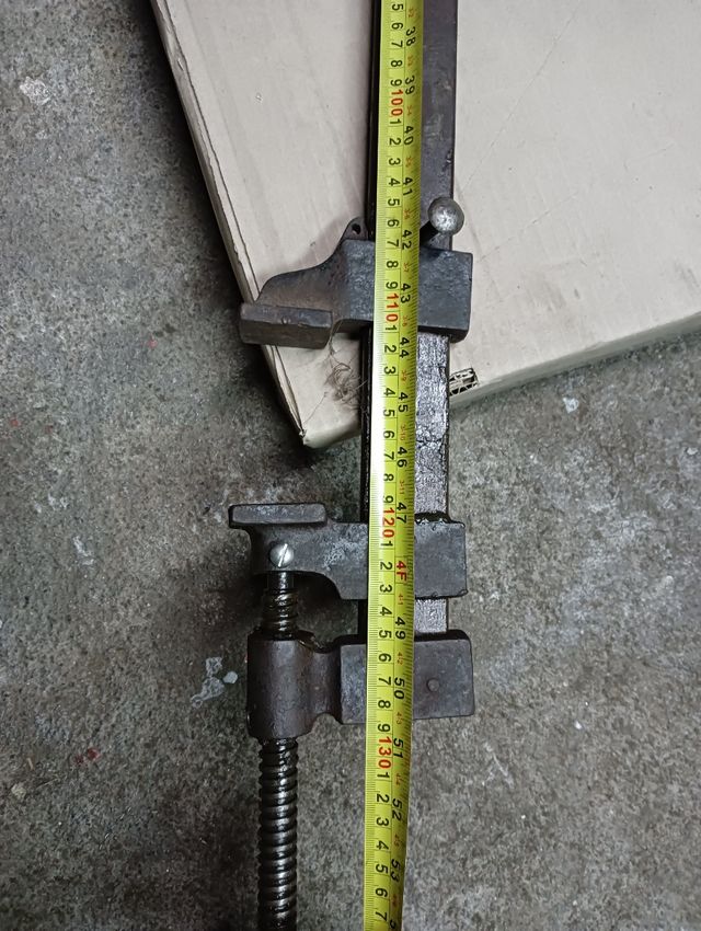 2/2. Utensili e sculture in legno.