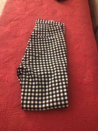 Pantalon cuadros vichy talla 34 de stradivarius de segunda mano por 4 EUR  en Alicante en WALLAPOP