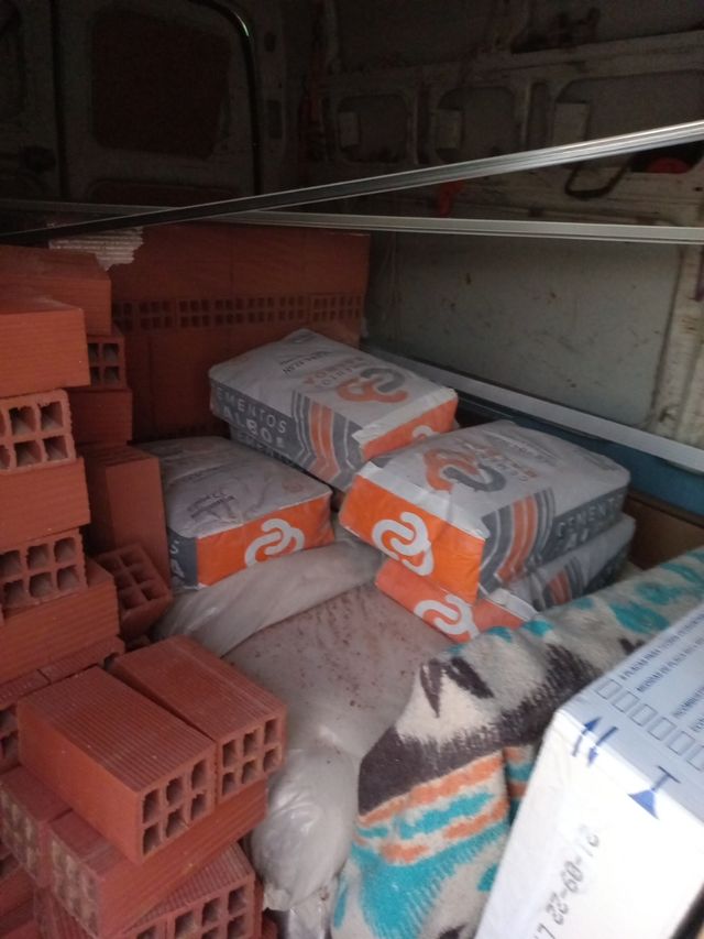 Transporte de material de construcción etc etc