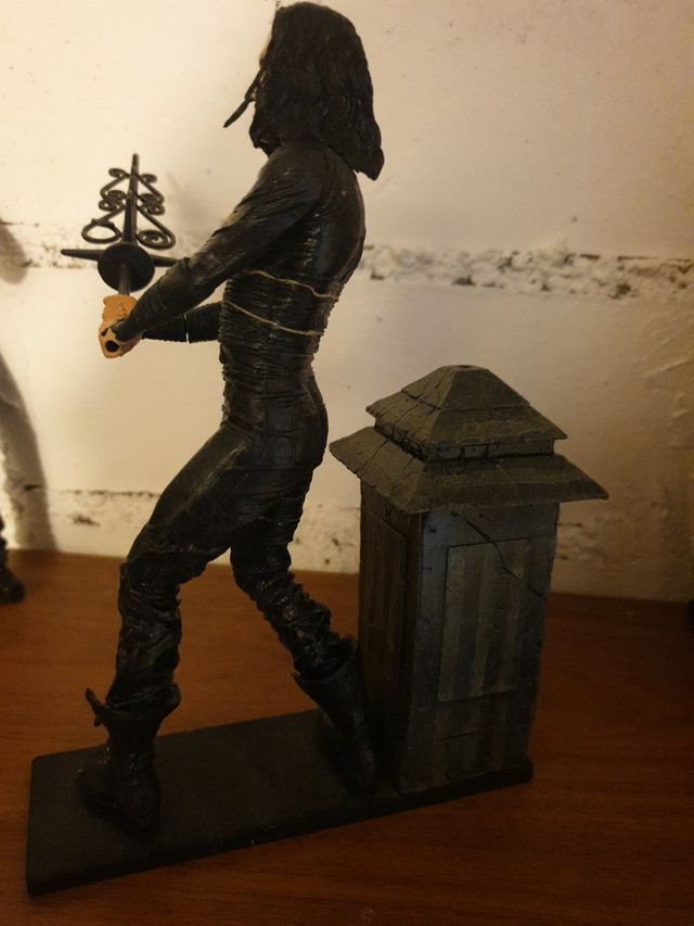 Figura El Cuervo ( The Crow )