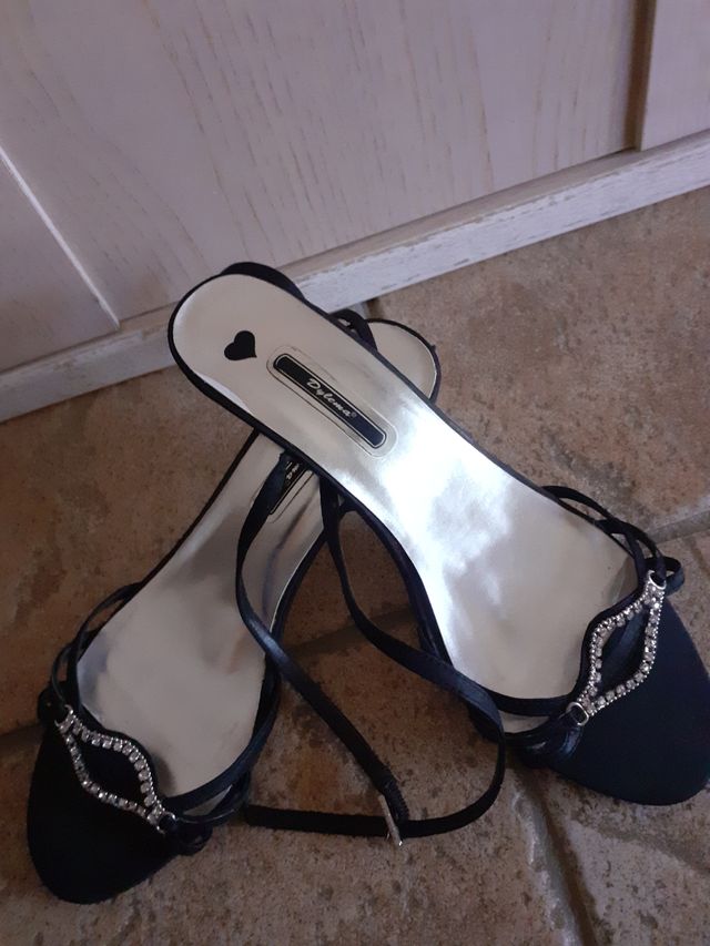 sandalia raso.charol