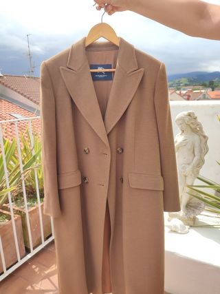 Gabardina Burberry de segunda mano en WALLAPOP